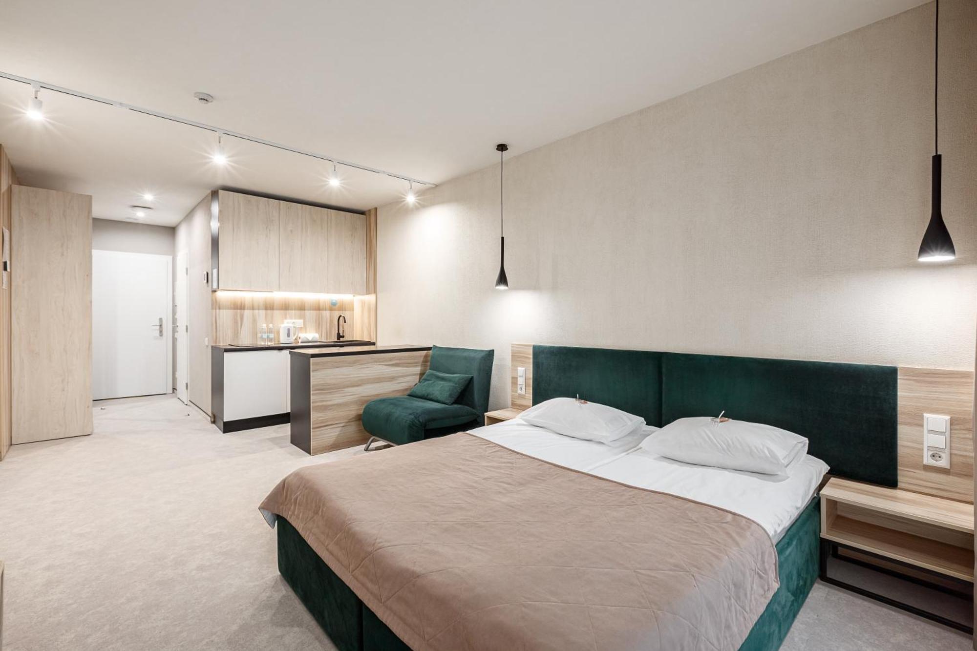 Hvoya & Hotel Bukowel